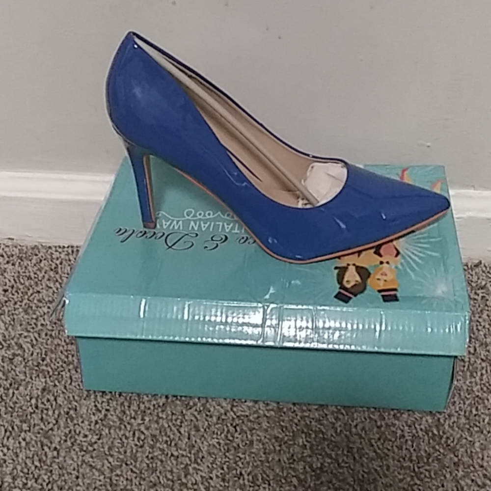 Shoe